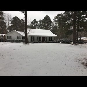 Meet your Posher, Cynthia